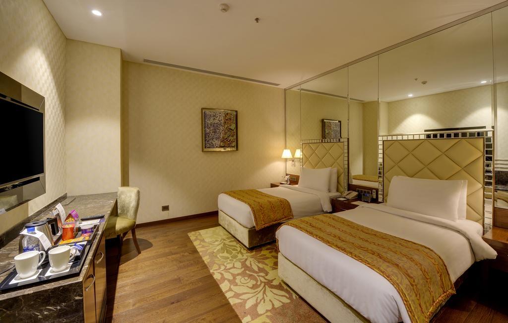 Niranta Transit Hotel Terminal 2 Arrivals/Landside Mumbai Dış mekan fotoğraf